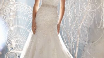 Cheap Boho Wedding Dresses Sleeveless Floor length with Lace and Beading Wedding Dress