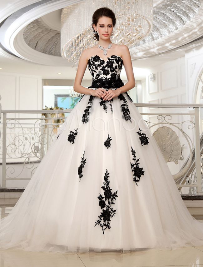 Elegant Black and White Wedding Dress Guest